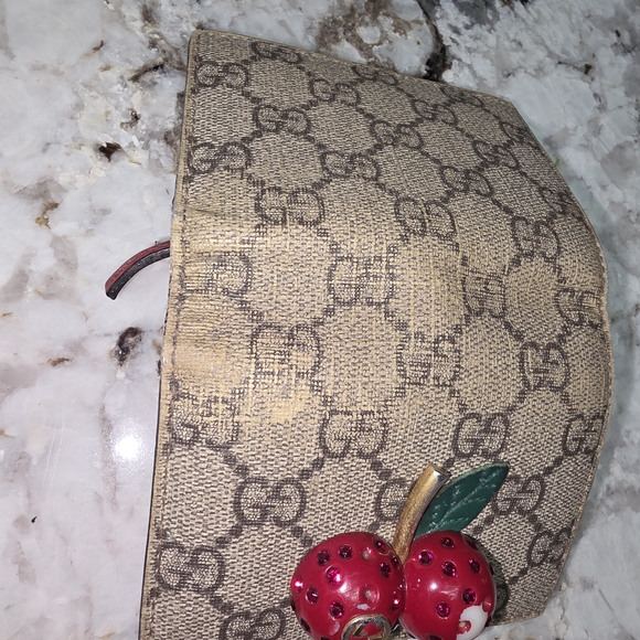Gucci Beige Cherry Print Women's Wallet - Picture 3 of 12